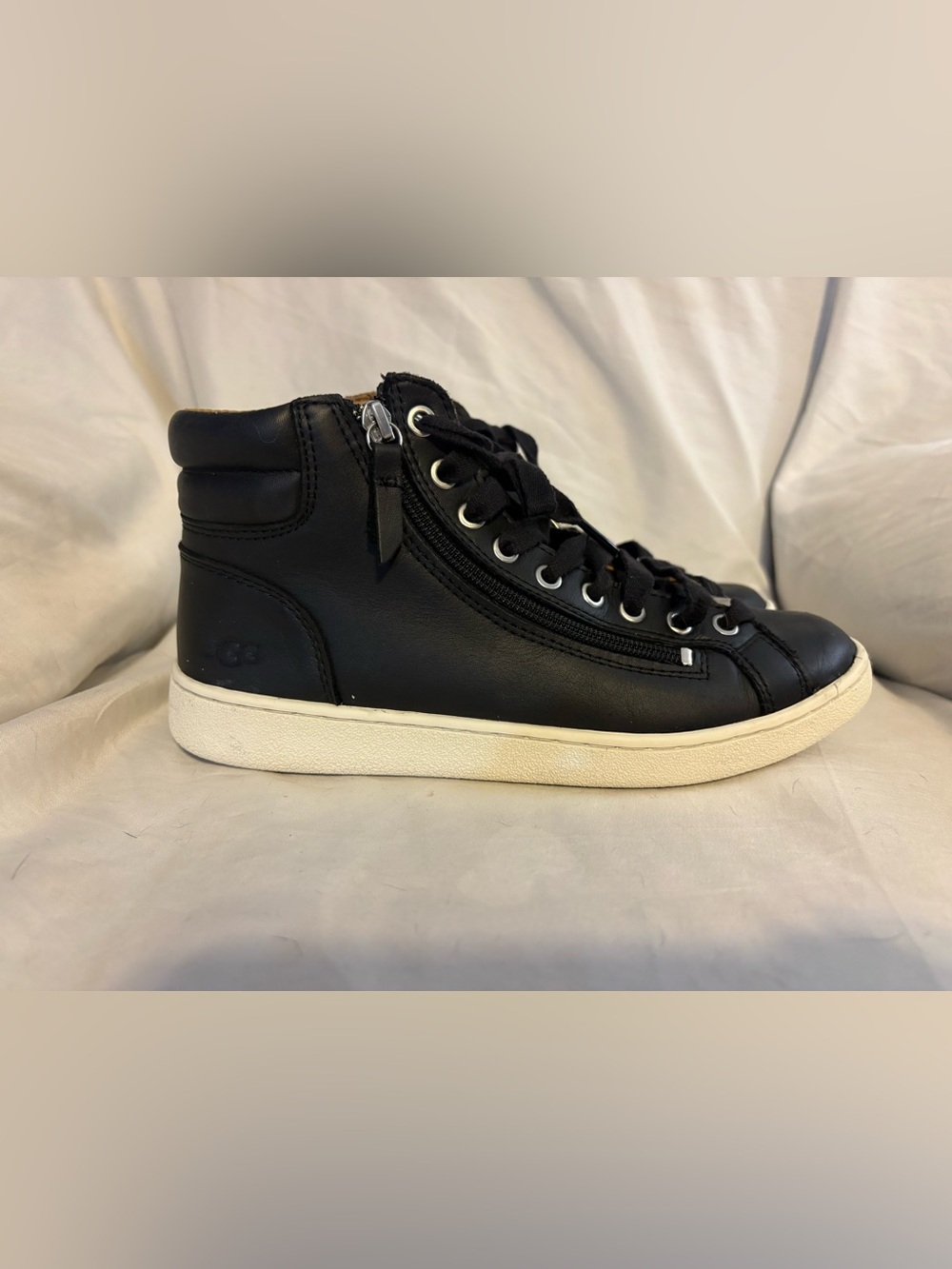 UGG Olive Black Leather High-Top Sneaker with Side Zip Size 8